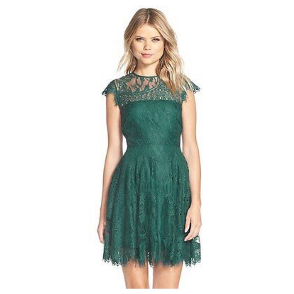 BB Dakota lace dress, green, size 6, Worn once